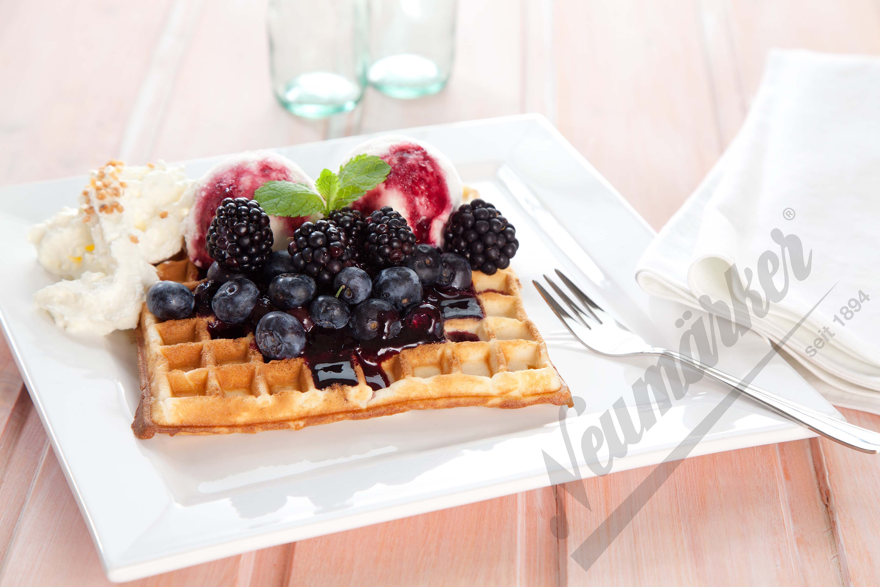 Neumärker Waffeleisen Thermocook® inkl. Kant-Waffel Wechselplatten